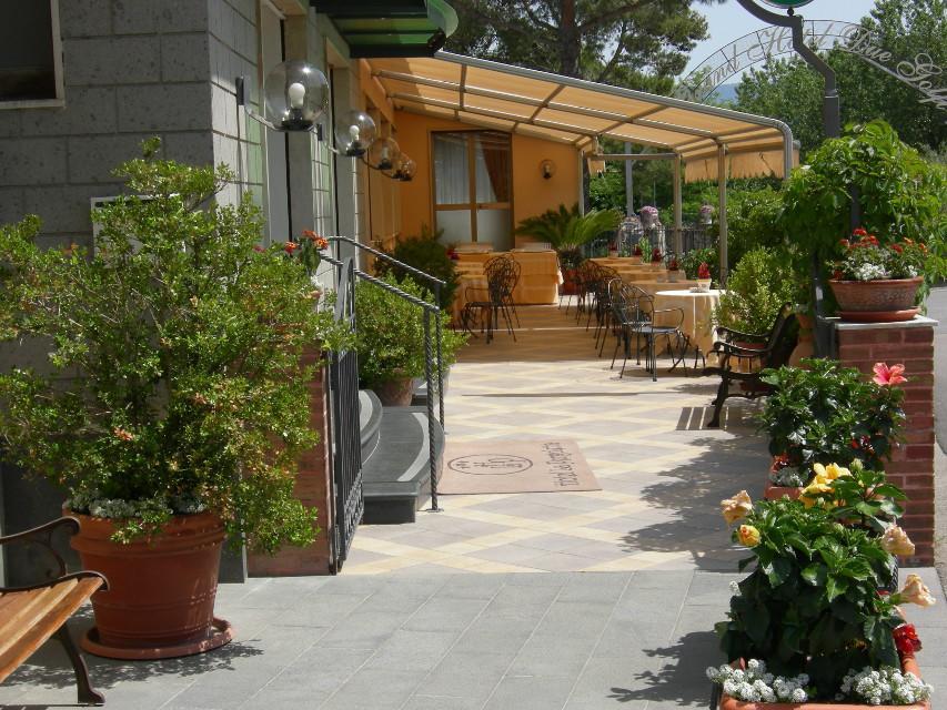 Hotel La Pergoletta SantʼAgata sui Due Golfi Kültér fotó
